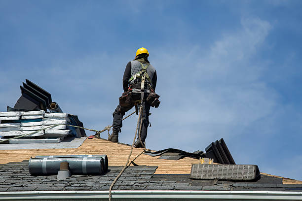 Professional Gutter Installation technician working in Vinton, LA